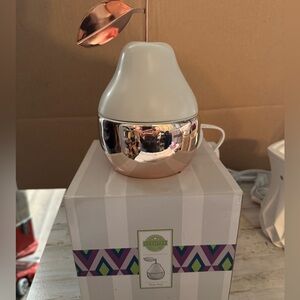Scentsy White and Rose Gold Pear Warmer